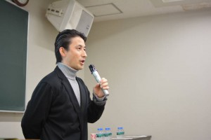 玉川大学経営学部講演 (8)