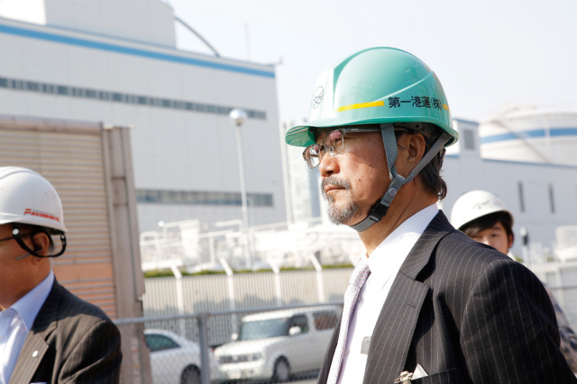温室効果ガス26％削減を目指す日本の未来に向け、燃料になる〝水〟の実証実験を公開