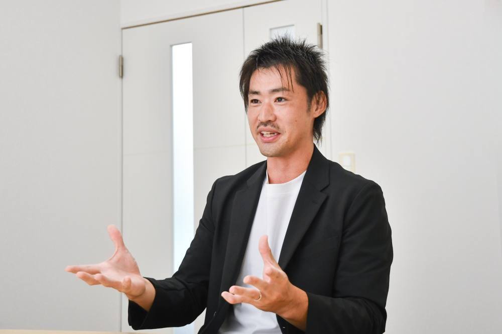 Awiiin 菊池氏